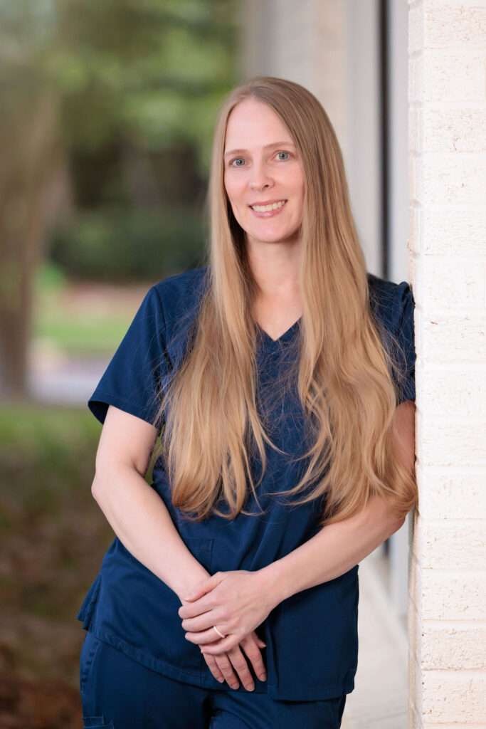 Amanda Harris headshot